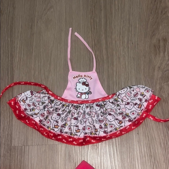 Hello Kitty Pink and Red Kids Apron For Dolls - Picture 1 of 1